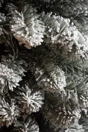 Black Box Trees - Kunstkerstboom Charlton Pilar Besneeuwd - H230cm - afbeelding 2