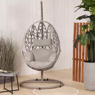 Egg Chair Hangstoel Malaga sfeer