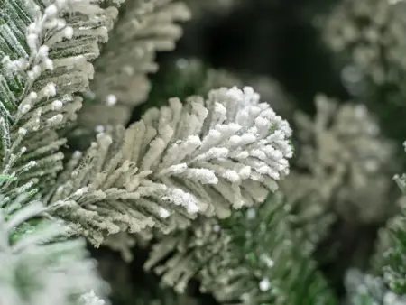 Everlands Kunstkerstboom Imperial Pine Snowy H180cm - afbeelding 3