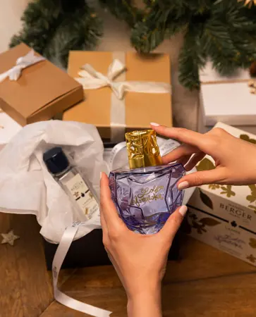 Giftset Lampe Berger Lolita Lempicka Parme - incl. Lolita Lempicka 250ml - afbeelding 4