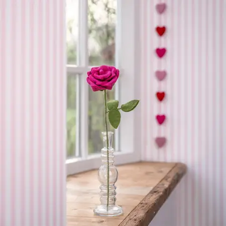 Roos Vilt Fuchsia - Handgemaakte Fairtrade Decoratie - afbeelding 3
