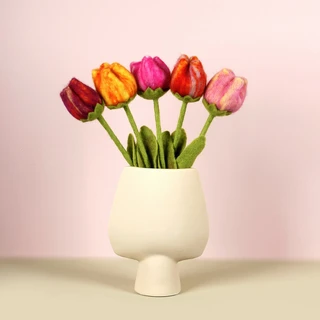 Tulp Vilt Romy licht roze/geel  - Handgemaakte Fairtrade Decoratie - afbeelding 4